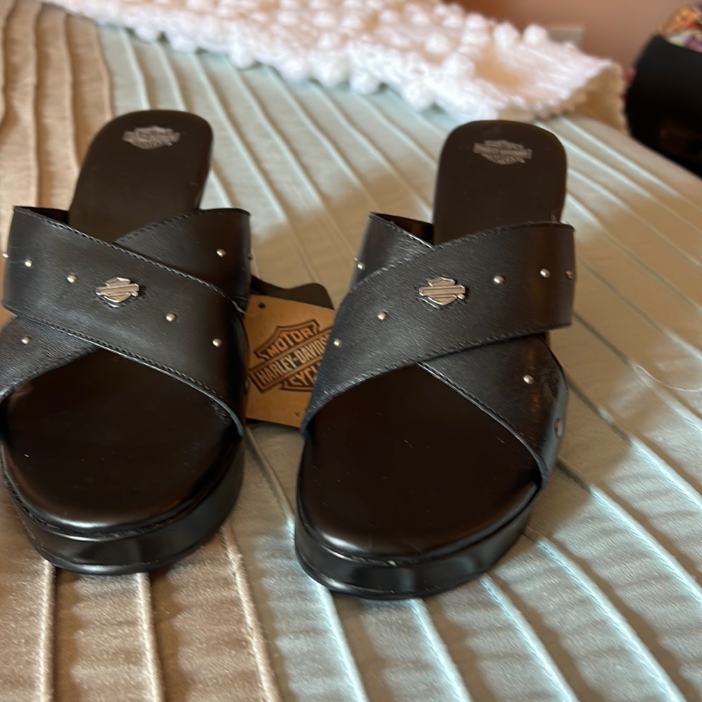 NWT HARLEY-DAVIDSON heeled, leather shoes.